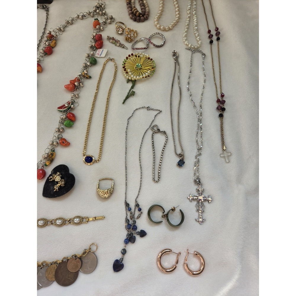 huge vintage estate jewelry lot - Picture 3 of 15